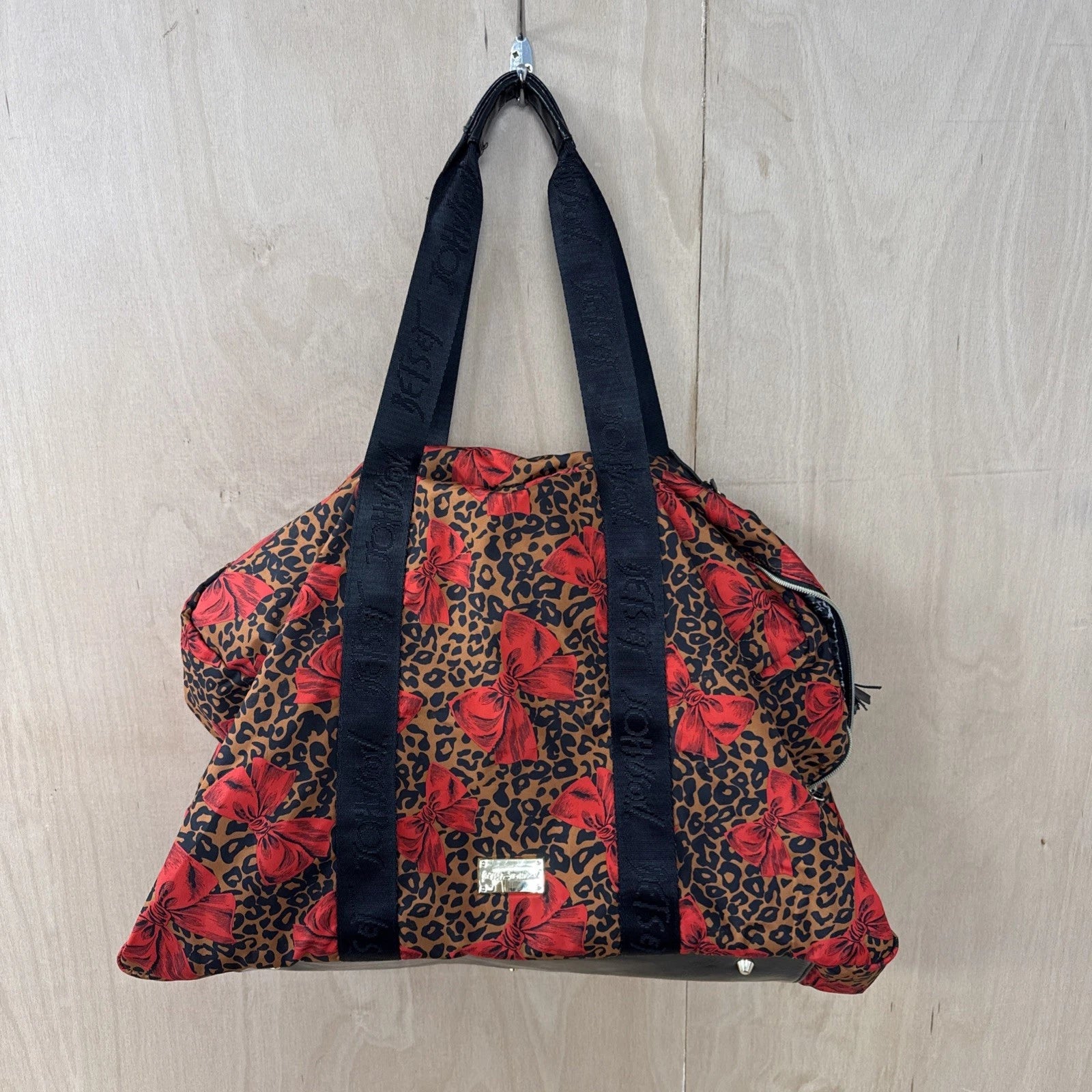 Betsy johnson large cheetah print/red bow weekend bag