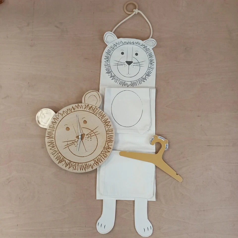 Children's nursery lion bundle incl. wall clock hanging organiser & hanger